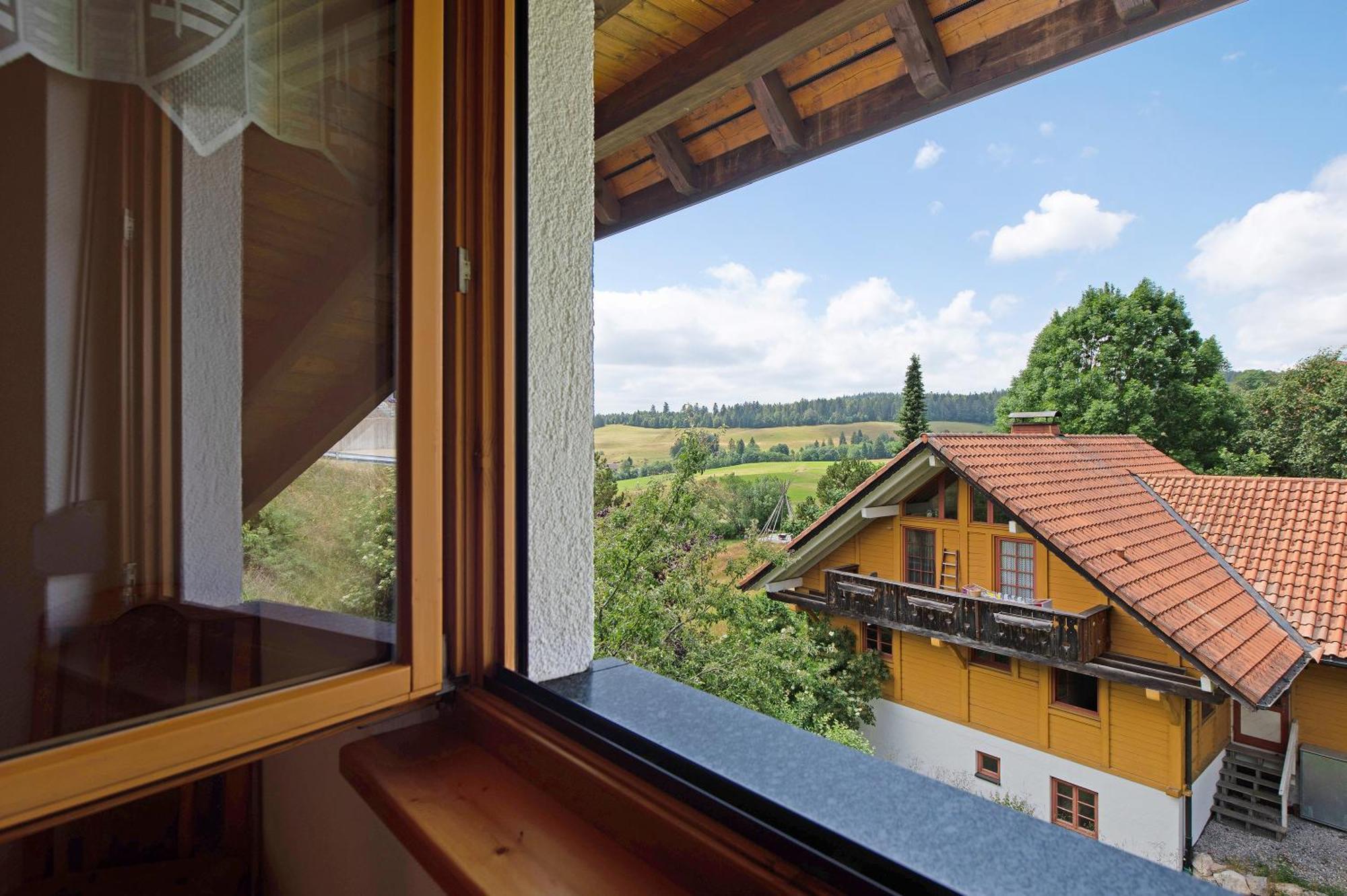 Ferienwohnung Blasi Mit Alpensicht Ibach Luaran gambar